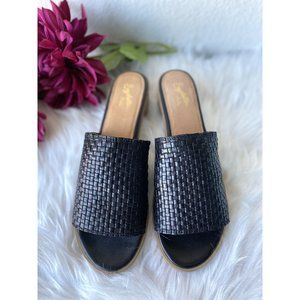 NWB Seychelles "Hard to Find" black woven leather sandals slide heel mules